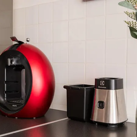 Marywilska 67 Inviting By Bookinghost * Warschau