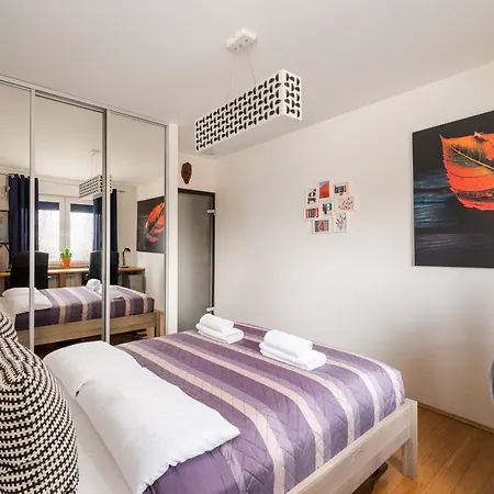 Marywilska 67 Inviting By Bookinghost