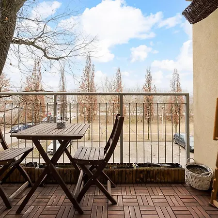 Marywilska 67 Inviting By Bookinghost *